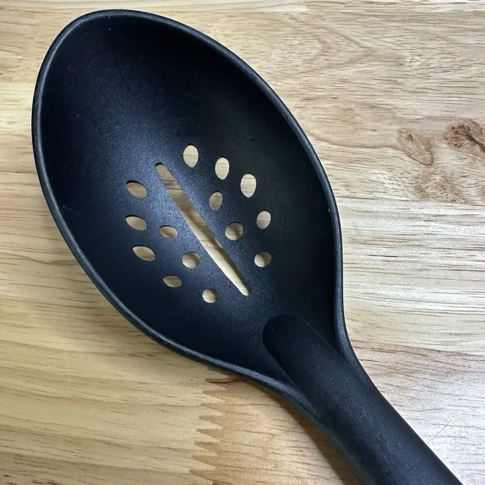 Oneida slotted serving spoon 13.5” Black Hanging